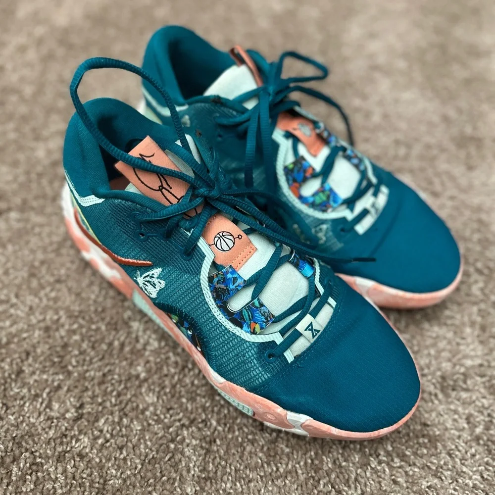 Nike women’s size